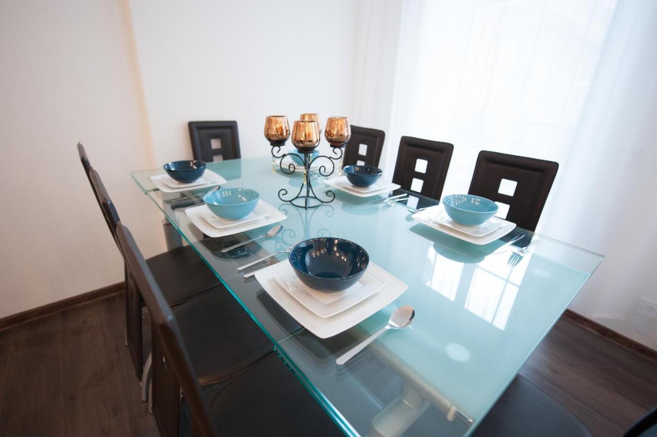Vilnius Old Town, 3 Bdr Penthouse, 100 M2 With Terrace Apartment Exterior photo