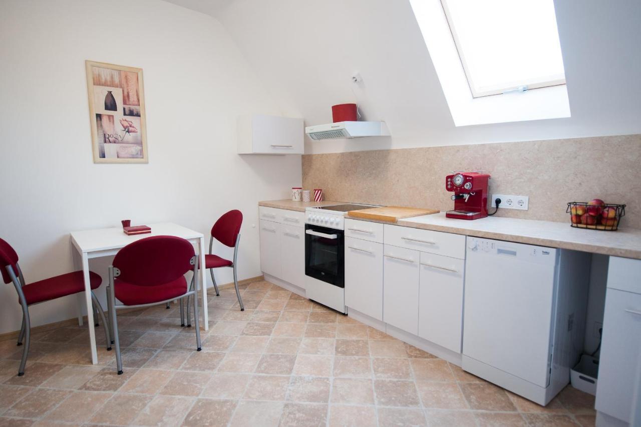 Vilnius Old Town, 3 Bdr Penthouse, 100 M2 With Terrace Apartment Exterior photo