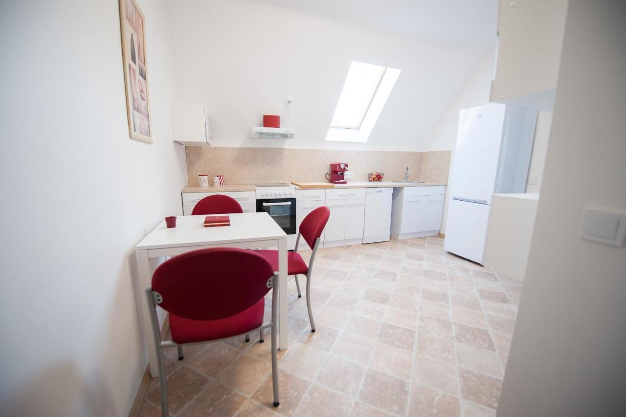 Vilnius Old Town, 3 Bdr Penthouse, 100 M2 With Terrace Apartment Exterior photo